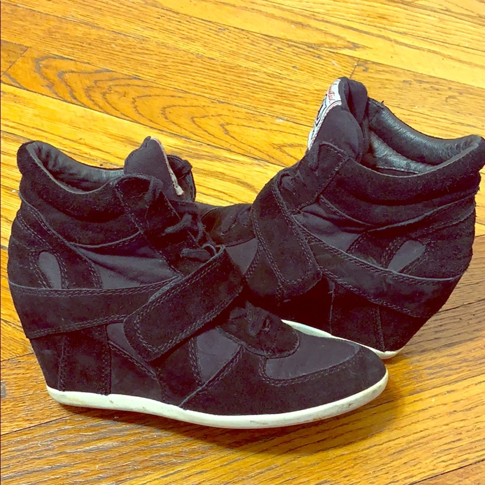 Limited ASH 39 bootie sneaker heels